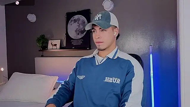 Snapshot of Ken-boy_ chatting on October 13, 2025, 11:45 am Ken-boy online show from October 13, 2025, 11:45 am