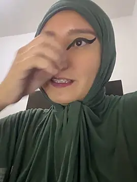 hannahayat online show from November 23, 2025, 2:38 pm