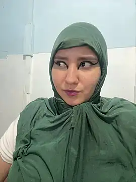 Snapshot of hannahayat chatting on July 17, 2026, 6:49 pm hannahayat online show from July 17, 2026, 6:49 pm