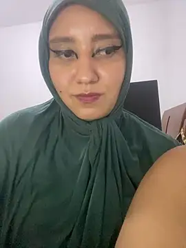 hannahayat online show from November 14, 2025, 2:48 am