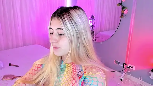 tiffany becker online show from April 10, 2026, 1:18 pm