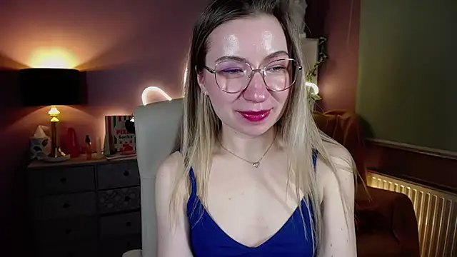 Snapshot of Mia_Tasty chatting on March 16, 2025, 5:50 pm Mia Tasty online show from March 16, 2025, 5:50 pm