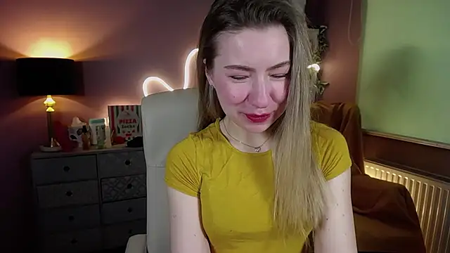 Snapshot of Mia_Tasty chatting on March 5, 2025, 8:00 am Mia Tasty online show from March 5, 2025, 8:00 am