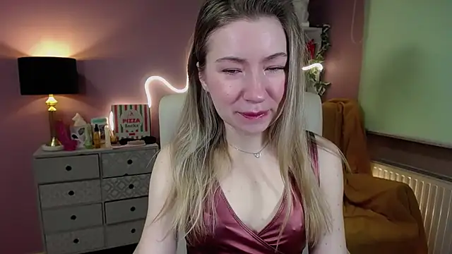 Snapshot of Mia_Tasty chatting on March 8, 2025, 7:27 am Mia Tasty online show from March 8, 2025, 7:27 am