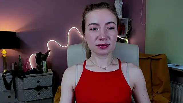 Snapshot of Mia_Tasty chatting on October 8, 2025, 6:59 am Mia Tasty online show from October 8, 2025, 6:59 am