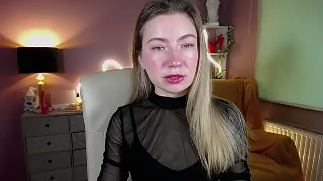 Snapshot of Mia_Tasty chatting on March 12, 2025, 7:35 am Mia Tasty online show from March 12, 2025, 7:35 am