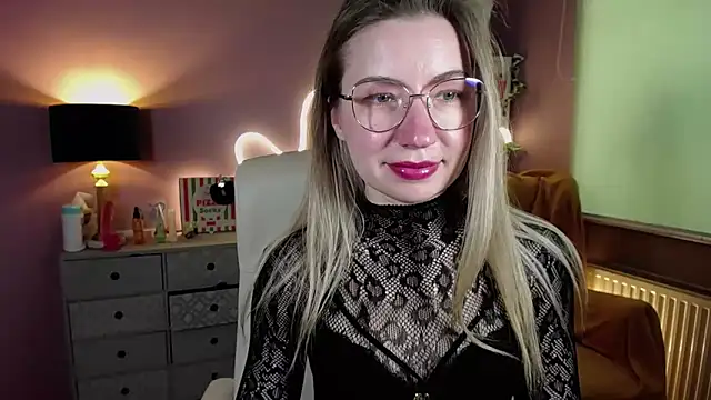 Snapshot of Mia_Tasty chatting on March 20, 2025, 11:05 am Mia Tasty online show from March 20, 2025, 11:05 am