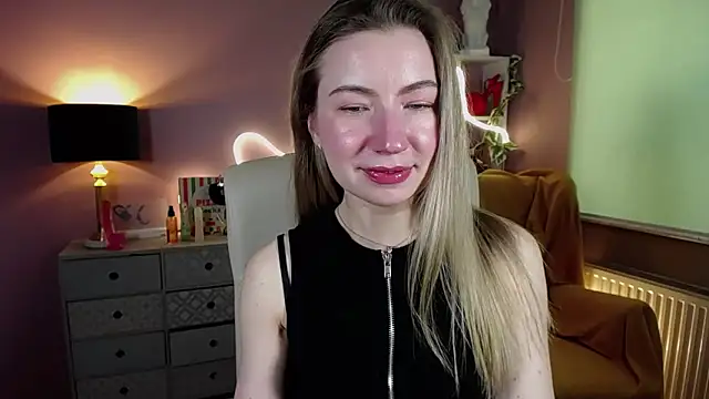 Snapshot of Mia_Tasty chatting on March 22, 2025, 11:00 am Mia Tasty online show from March 22, 2025, 11:00 am