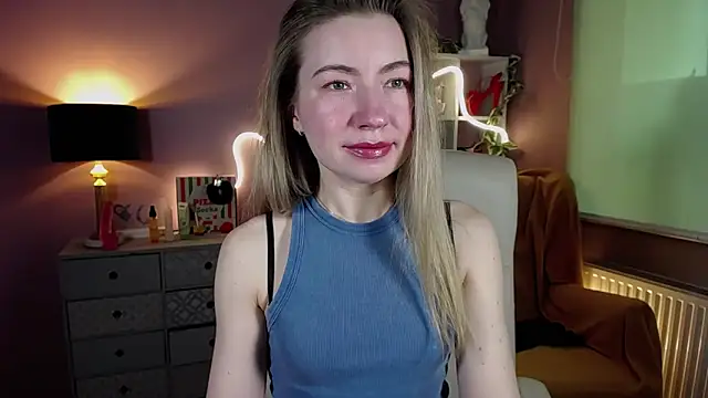 Snapshot of Mia_Tasty chatting on March 23, 2025, 8:04 am Mia Tasty online show from March 23, 2025, 8:04 am