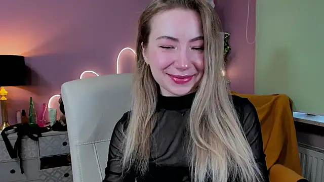 Snapshot of Mia_Tasty chatting on October 1, 2025, 6:51 am Mia Tasty online show from October 1, 2025, 6:51 am