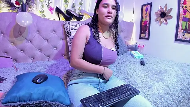 Chanelle  online show from March 20, 2025, 1:04 pm