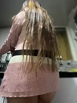 Emiily lee online show from October 20, 2025, 9:21 am