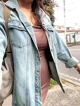 Snapshot of iriiina_veneno chatting on November 2, 2025, 3:06 pm iriiina veneno online show from November 2, 2025, 3:06 pm