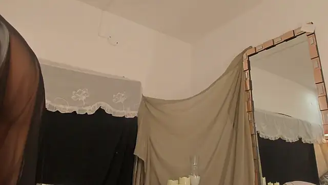 Snapshot of BonnieCute_ chatting on September 18, 2025, 12:13 am BonnieCute online show from September 18, 2025, 12:13 am