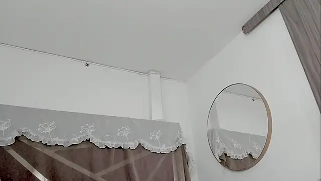 BonnieCute  online show from March 12, 2026, 11:53 pm