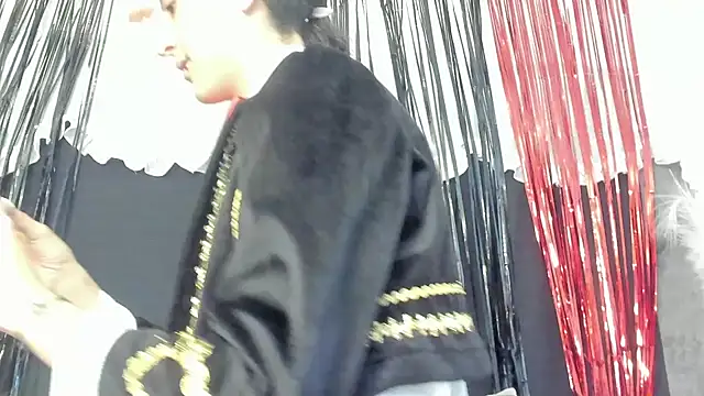 Snapshot of BonnieCute_ chatting on February 14, 2025, 11:53 am BonnieCute online show from February 14, 2025, 11:53 am