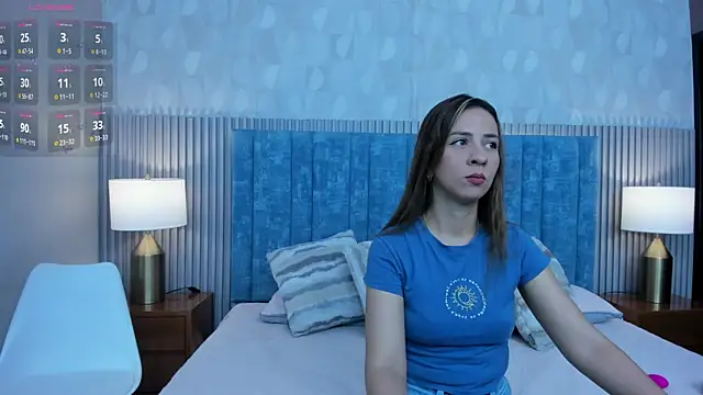 Snapshot of Ivi_Akina chatting on December 22, 2025, 6:19 pm Ivi Akina online show from December 22, 2025, 6:19 pm