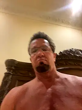 sluttydylan online show from November 2, 2025, 7:57 am