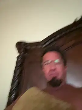 sluttydylan online show from February 21, 2026, 9:33 am