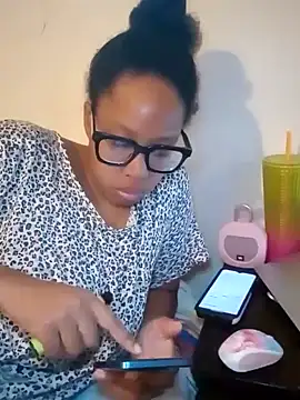 madamsensuale online show from January 15, 2025, 8:48 pm