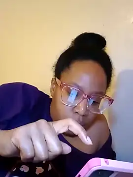 madamsensuale online show from February 15, 2025, 6:02 am