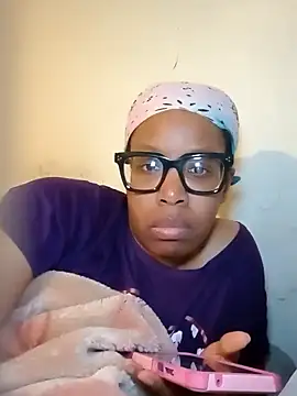 madamsensuale online show from March 17, 2025, 11:57 pm