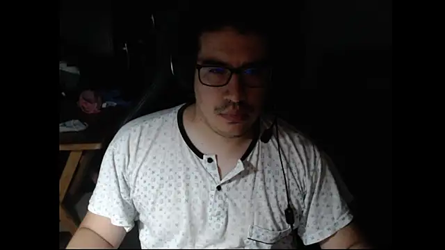 thealfawolf01 online show from January 28, 2025, 12:26 am