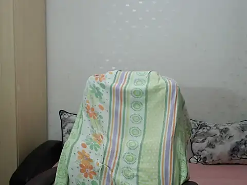 PrinceEagle online show from December 5, 2025, 7:12 pm