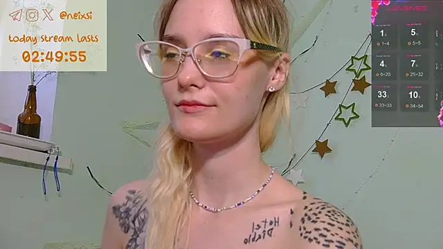 Snapshot of ixsi chatting on July 26, 2026, 7:15 am ixsi online show from July 26, 2026, 7:15 am