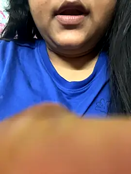 smile pretty online show from November 14, 2025, 7:39 pm