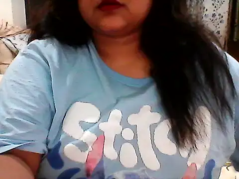 Snapshot of smile_pretty chatting on July 3, 2026, 6:03 pm smile pretty online show from July 3, 2026, 6:03 pm