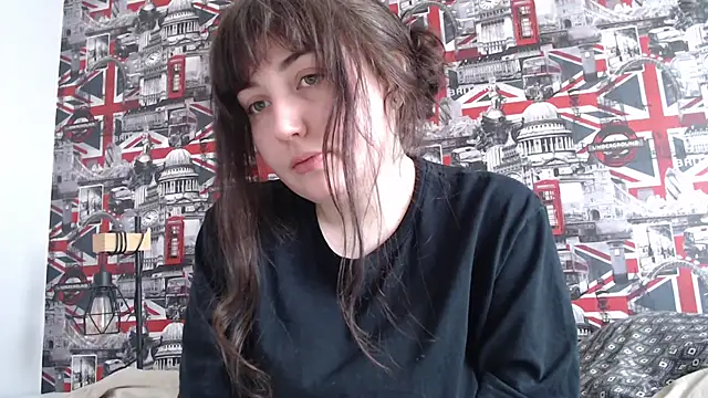 Snapshot of Lynylou chatting on March 30, 2026, 8:27 am Lynylou online show from March 30, 2026, 8:27 am