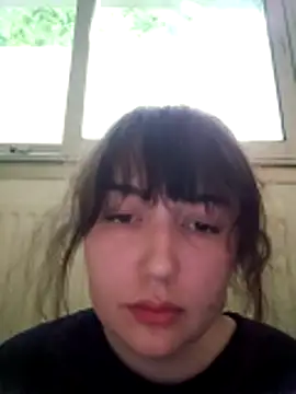 Snapshot of Lynylou chatting on May 5, 2026, 4:32 pm Lynylou online show from May 5, 2026, 4:32 pm
