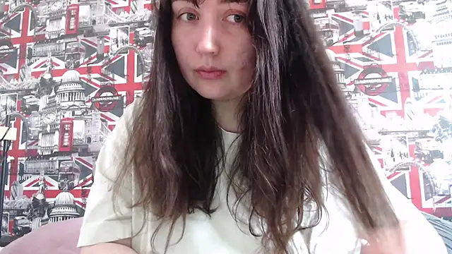 Snapshot of Lynylou chatting on April 9, 2026, 2:45 pm Lynylou online show from April 9, 2026, 2:45 pm