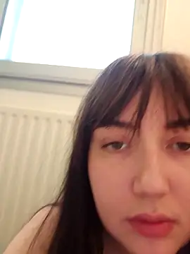 Snapshot of Lynylou chatting on May 9, 2026, 12:30 pm Lynylou online show from May 9, 2026, 12:30 pm