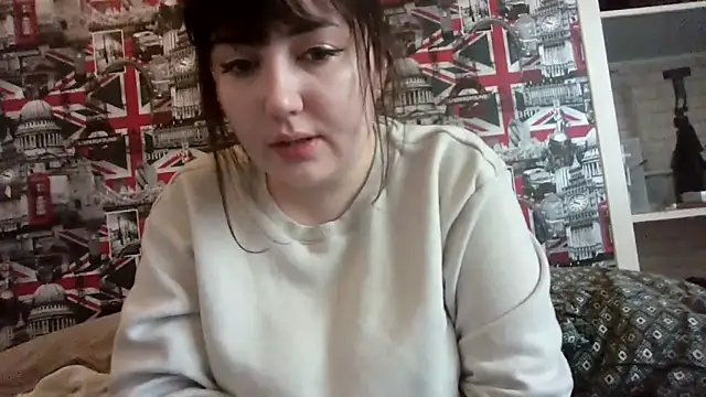 Lynylou online show from November 28, 2025, 12:05 pm