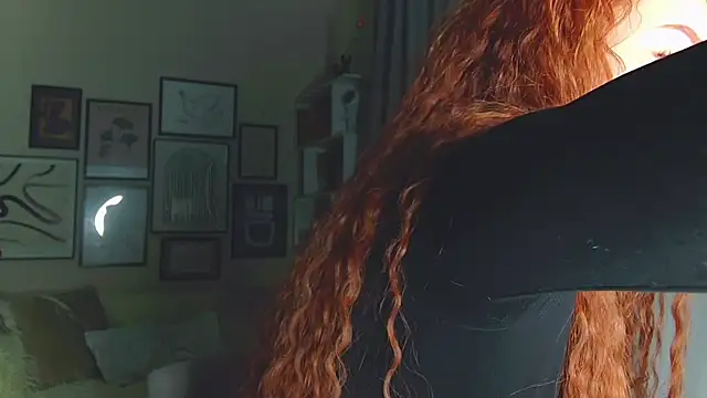 Snapshot of JudyWalkerr chatting on February 12, 2025, 7:24 pm JudyWalkerr online show from February 12, 2025, 7:24 pm