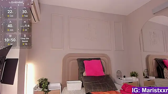 Maristxxr online show from October 1, 2025, 7:51 pm