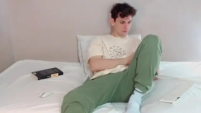 Elio555 online show from February 26, 2025, 8:47 pm