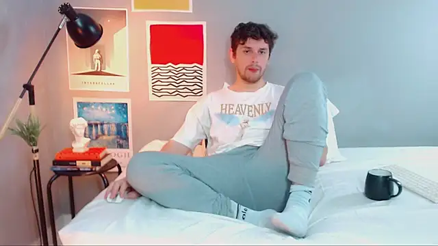 Elio555 online show from September 26, 2025, 9:21 pm