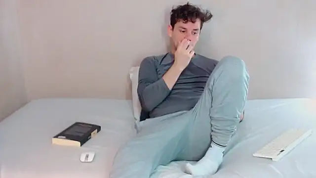 Elio555 online show from March 1, 2025, 8:53 pm