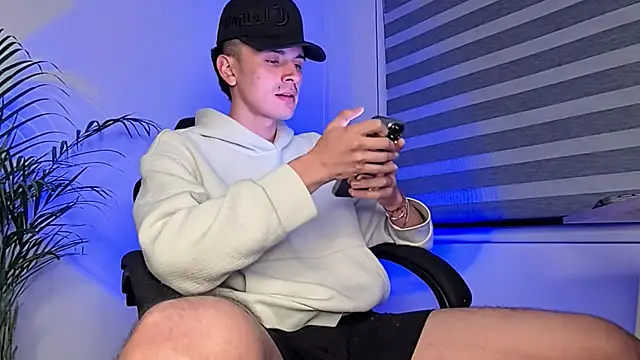 Snapshot of bastia_noooo chatting on September 15, 2025, 5:52 am bastia noooo online show from September 15, 2025, 5:52 am