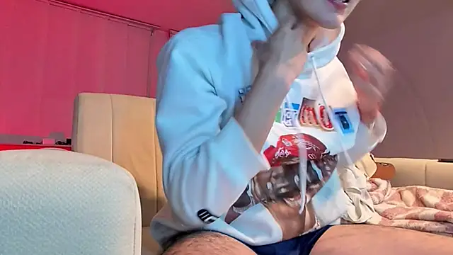 Snapshot of bastia_noooo chatting on February 14, 2025, 6:23 am bastia noooo online show from February 14, 2025, 6:23 am