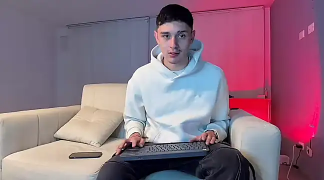 Snapshot of bastia_noooo chatting on December 21, 2024, 6:09 am bastia noooo online show from December 21, 2024, 6:09 am