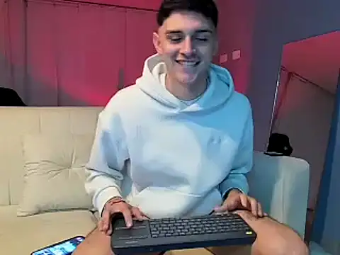 Snapshot of bastia_noooo chatting on December 30, 2024, 5:37 am bastia noooo online show from December 30, 2024, 5:37 am