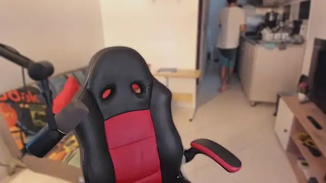 justin stark7 online show from October 4, 2025, 9:27 pm