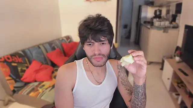 justin stark7 online show from October 28, 2025, 9:14 pm