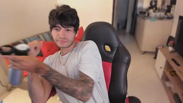 justin stark7 online show from October 17, 2025, 9:49 pm