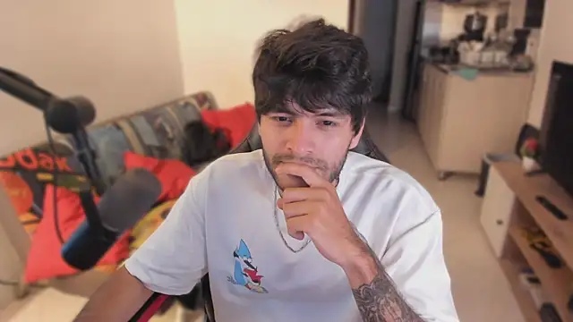 justin stark7 online show from October 2, 2025, 10:24 pm