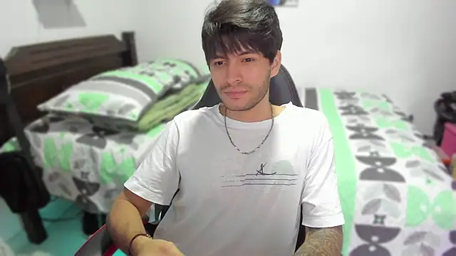 justin stark7 online show from January 21, 2025, 10:30 pm